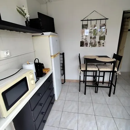 Apartman Pouzet 1 *